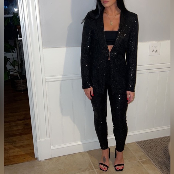 Windsor Showtime Chic Sequin Blazer & Pants Set - Picture 5 of 8